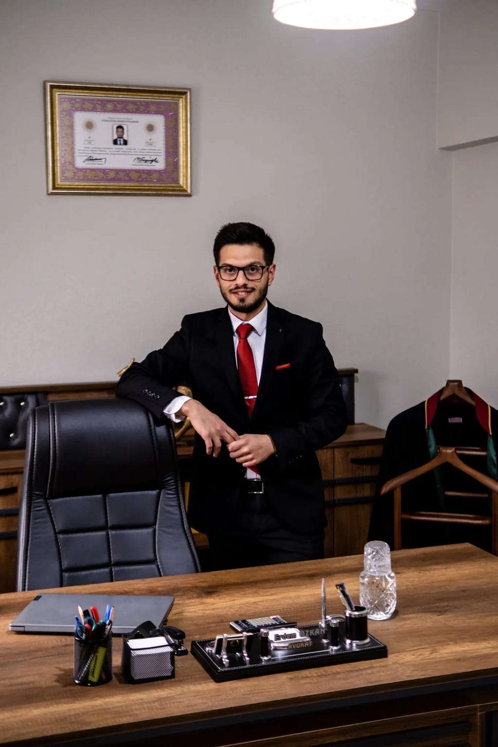 Hakkımızda Bursa Avukat | Hukuk Bürosu Av. Erdem Özkan bursa avukat erdem özkan